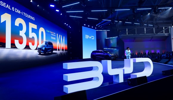 Carros elétricos chineses desafiam domínio japonês no Sudeste Asiático - PwC