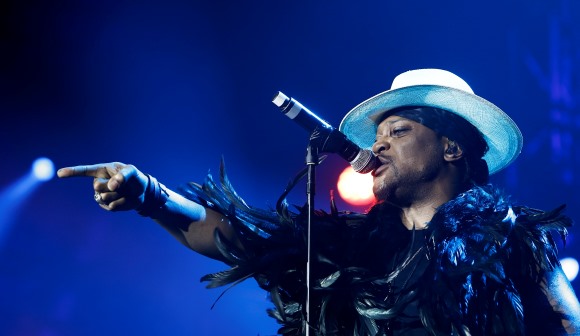 Cantor D'Angelo figura cimeira da neo-soul e do R&B morre aos 51 anos