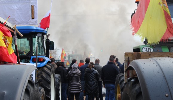 Agricultores irlandeses e espanhóis protestam contra acordo UE-Mercosul