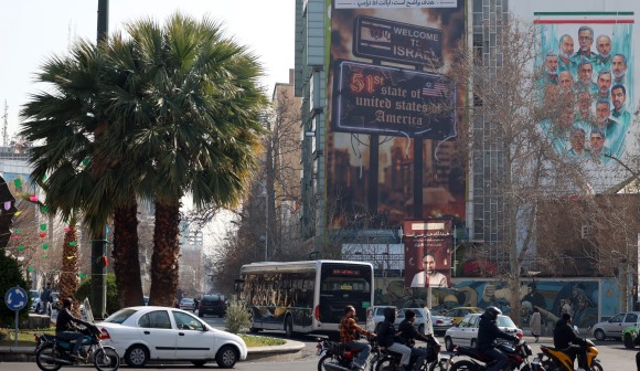 Irão: A superpotência energética que sobrevive à inflação disparada por sanções