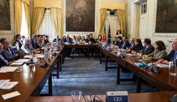 Patrões apontam "próximas duas semanas" como prazo para saber se há acordo sobre lei laboral