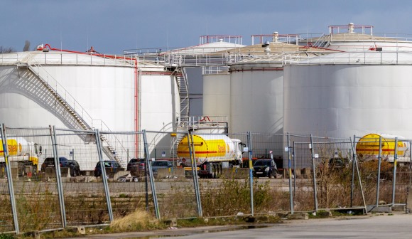 Cotação do Brent para entrega em agosto sobe 1,25% para 94,25 dólares