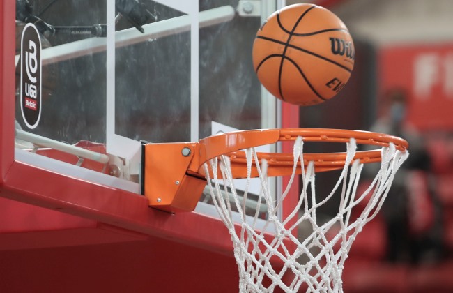 Portugal vence em Montenegro no arranque da corrida ao Mundial de basquetebol