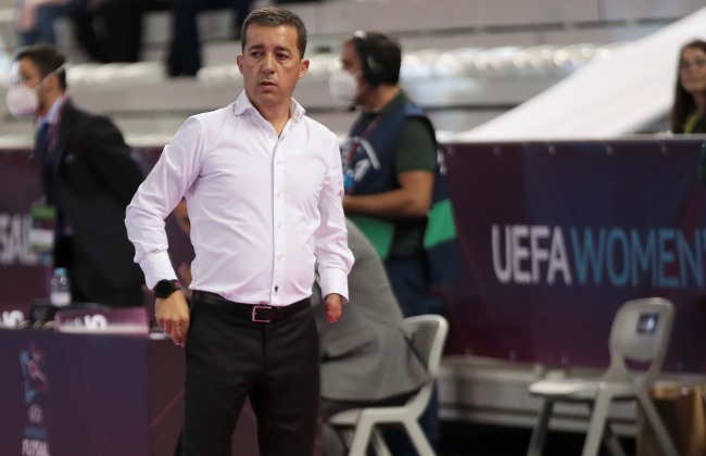 Selecionador de futsal feminino quer Portugal a entrar bem e com triunfo