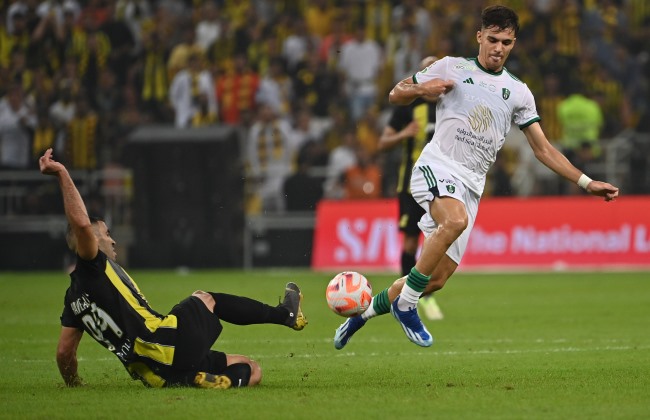 Médio Gabri Veiga reforça FC Porto até 2030