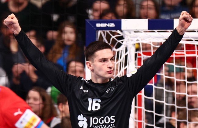 Diogo Rêma renova com o andebol do FC Porto até 2029 e aponta a títulos