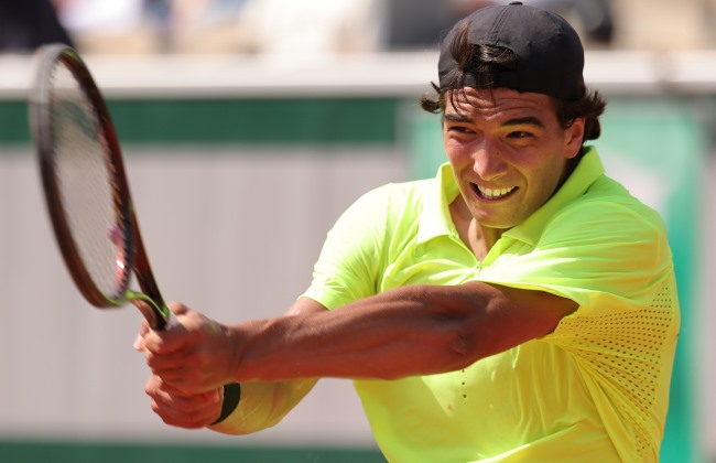 Tenista Henrique Rocha eliminado da qualificação para o Open da Austrália