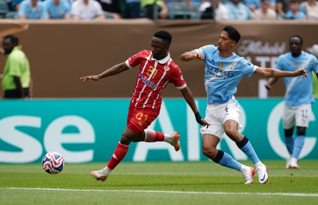 Manchester City arranca defesa do título com triunfo no Mundial de clubes