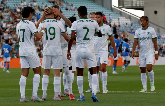 Sporting ainda em ritmo de pré-época bate Sunderland no Algarve
