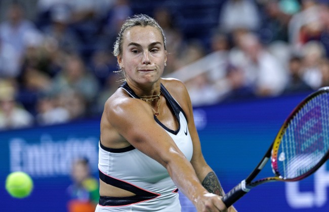 Sabalenka afasta Cristina Bucsa e avança para quartos de final do Open dos EUA