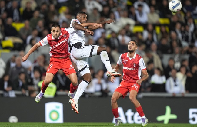 Vitória de Guimarães e Sporting de Braga empatam no dérbi minhoto