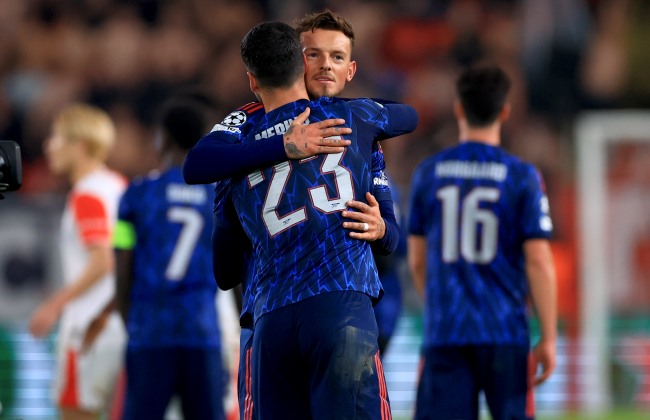 Arsenal volta a vencer, desta vez em Praga, com 