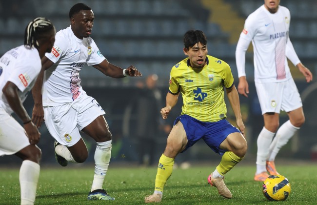 Arouca regressa aos triunfos frente a Alverca com 10 desde os 22 minutos