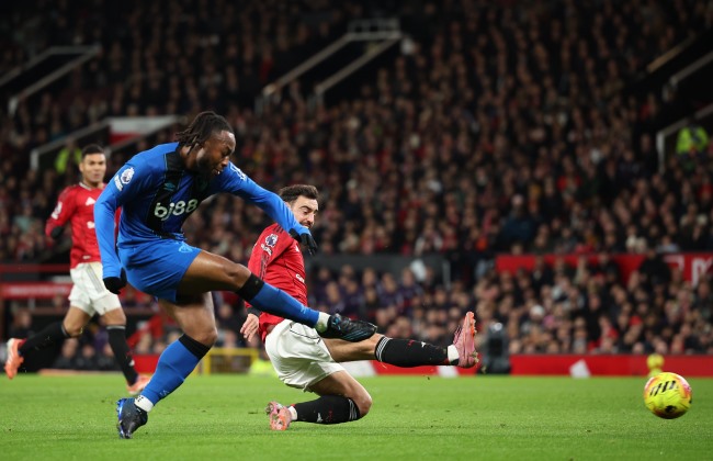 Bruno Fernandes marca em empate 4-4 do Manchester United, de Ruben Amorim