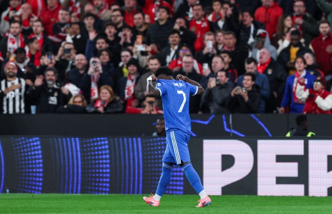 Benfica suspende cinco sócios acusados de racismo e pode vir a expulsá-los