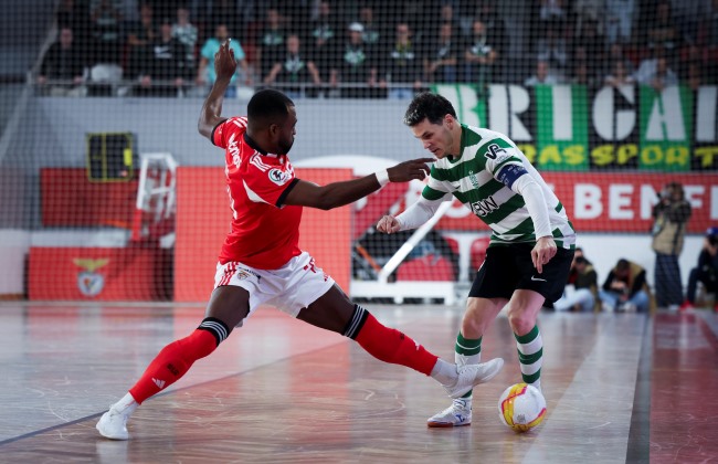 Benfica vence Sporting por 4-3  na Luz na primeira mão dos 
