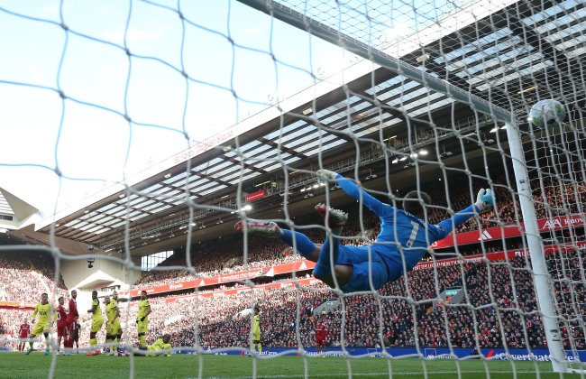 Liverpool cede empate em casa com o ‘aflito’ Tottenham