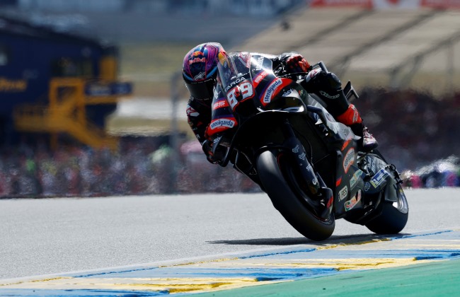 Jorge Martin vence corrida sprint de MotoGP em França e Márquez lesiona-se