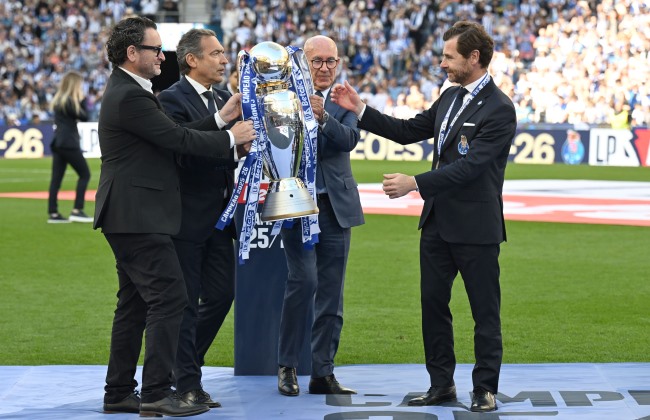 FC Porto campeão: Villas-Boas quer manter “peças principais” mas admite renovar plantel