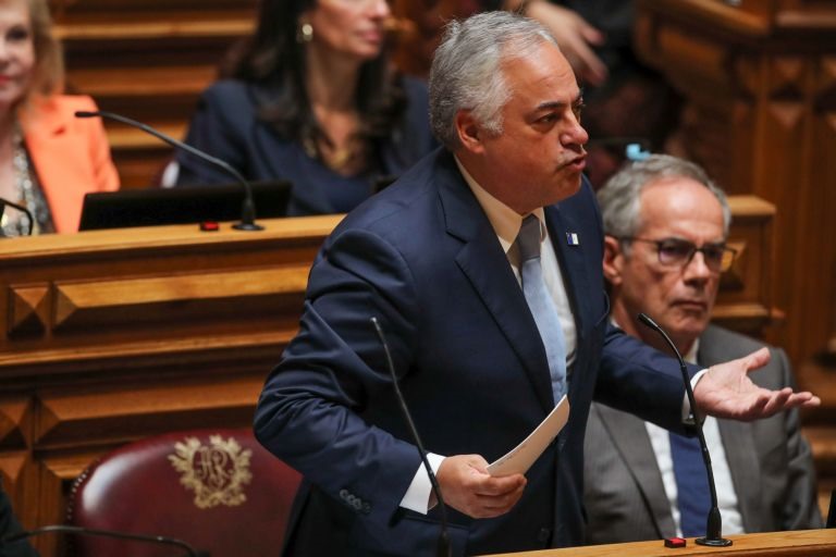 Ex-deputado do PSD Tiago Moreira de Sá vai ser candidato do Chega às Europeias